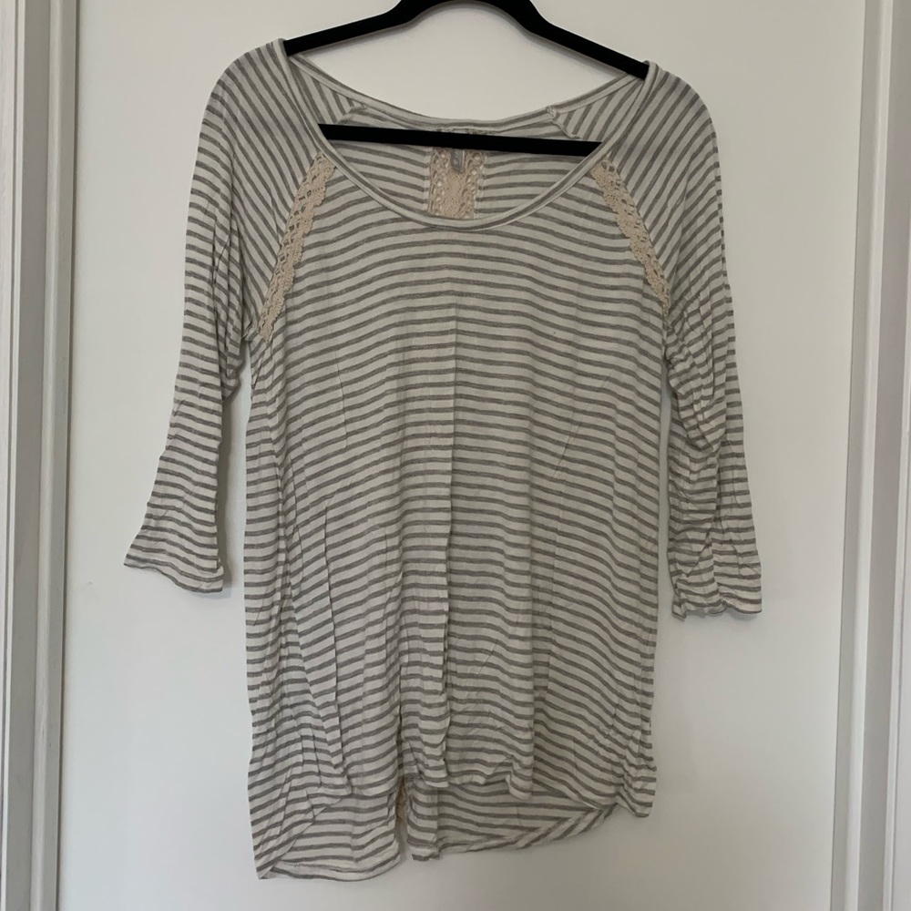 Striped 3/4 Sleeve Scoop Neck Shirt